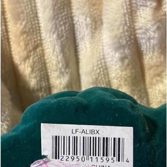 Vintage velvet alligator with gold tone alligator with rhinestone eye - Picture 7 of 9